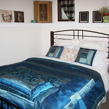2 Moon Cottage Niagara-on-the-Lake Екстериор снимка