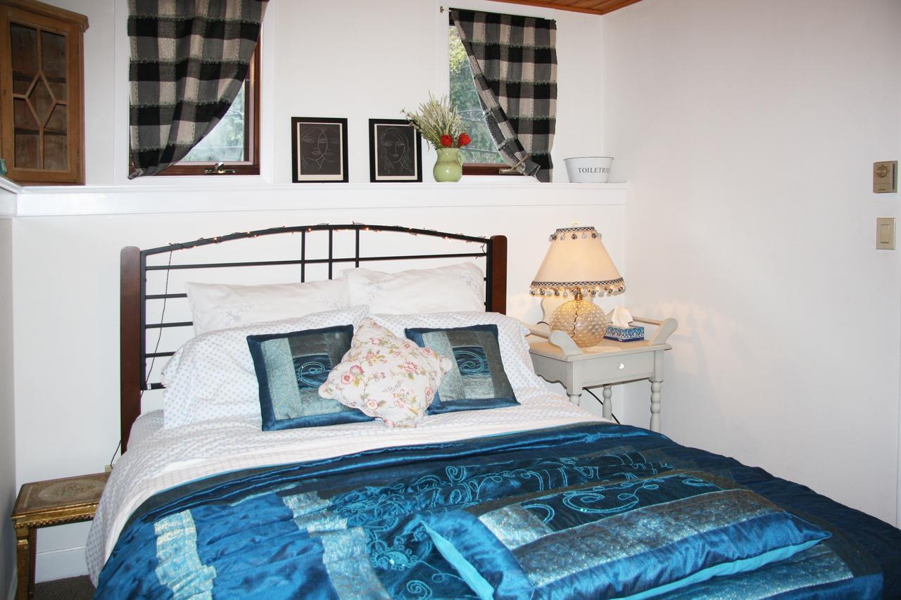 2 Moon Cottage Niagara-on-the-Lake Екстериор снимка