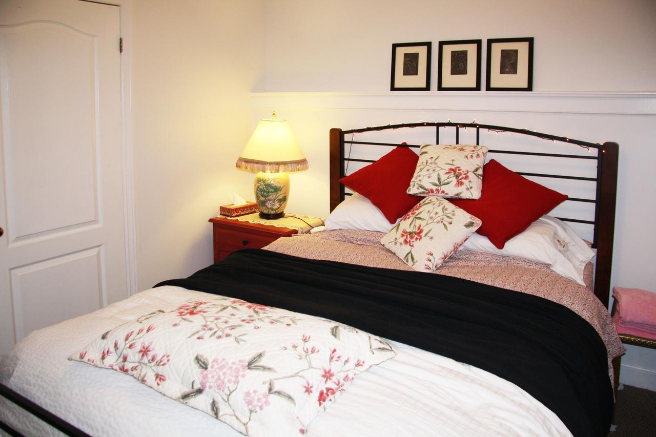 2 Moon Cottage Niagara-on-the-Lake Екстериор снимка